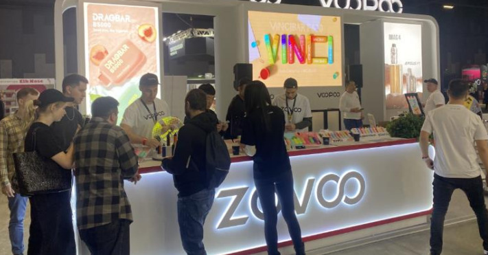ZOVOO DRAGBAR 5000 brings you 10 fresh flavors and 5000 puffs as the name suggests. Super dense flavor, sugar free, and freshness till the very last puffs. VOOPOO's brand new disposable vapes: ZOVOO dragbar full line review. 2mL, 3.5mL, and 6.5mL options ZOVOO (VOOPOO) Dragbar Disposable Vapes Full Review Zovoo Dragbar 600 Disposable Vape Device 20mg Zovoo Dragbar Z700 SE Disposable Vape Device 20mg ZOVOO DRAGBAR disposable vape POWERED BY VOOPOO